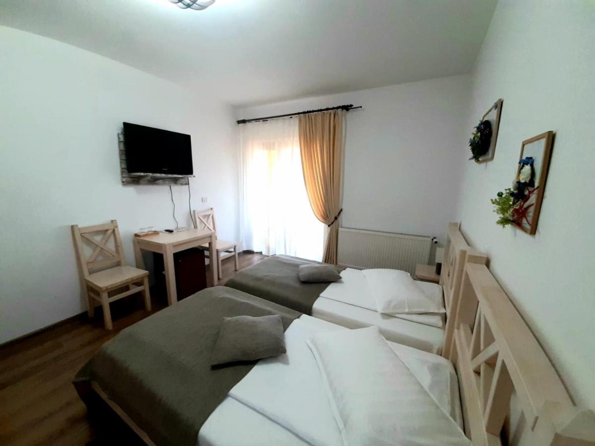 Hotel Dor De Casa Doljesti Zewnętrze zdjęcie