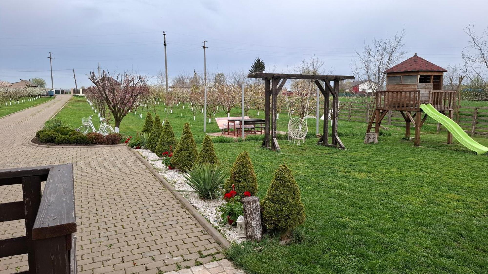 Hotel Dor De Casa Doljesti Zewnętrze zdjęcie
