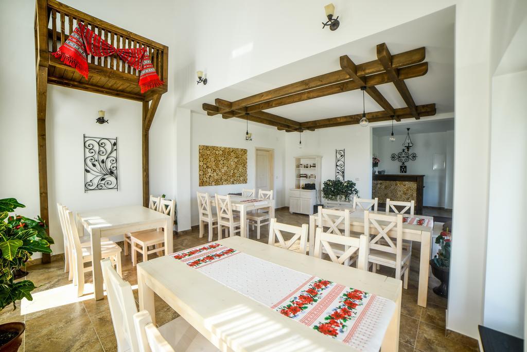 Hotel Dor De Casa Doljesti Zewnętrze zdjęcie
